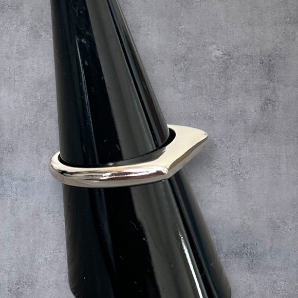 Asymmetrical Silver thumb ring adjustable size stamped .925 - Picture 5 of 7